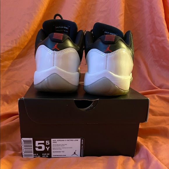 AIR JORDAN 11 RETRO LOW GS 'TUXEDO' - Picture 2 of 11